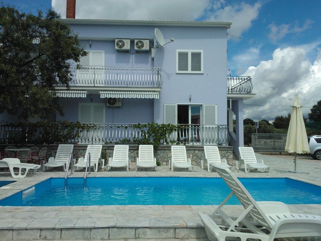 Apartments Jerine Tribalj Rom bilde